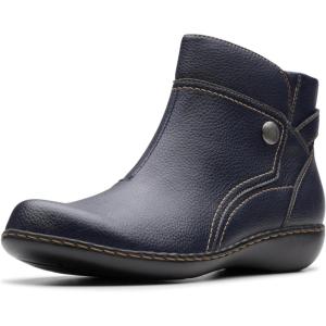 Clarks Women’s Ashland Mabel Boots(Navy Tumbled)