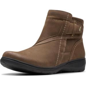 Clarks Women’s Carleigh Style Boots(Mushroom Nubuck)