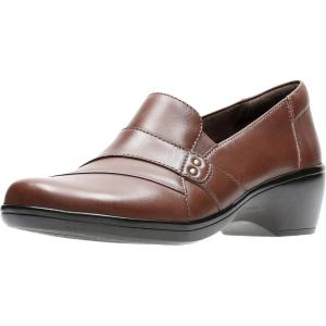 Clarks Women’s May Marigold Slip-On Loafer(Dark Brown)