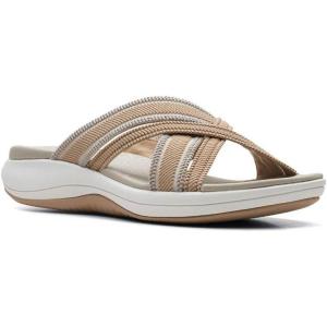 Clarks Women’s Roseville Bay Flat Sandals(Sand Combi Textile)
