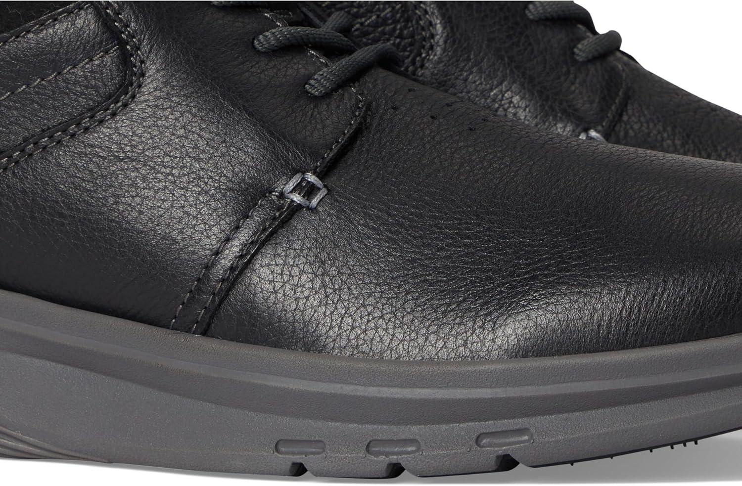 imageClarks Mens Motion Trek PtBlack Leather