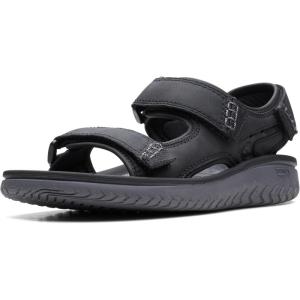 Clarks mens Wesley BayFlat Sandal(Black Synthetic)