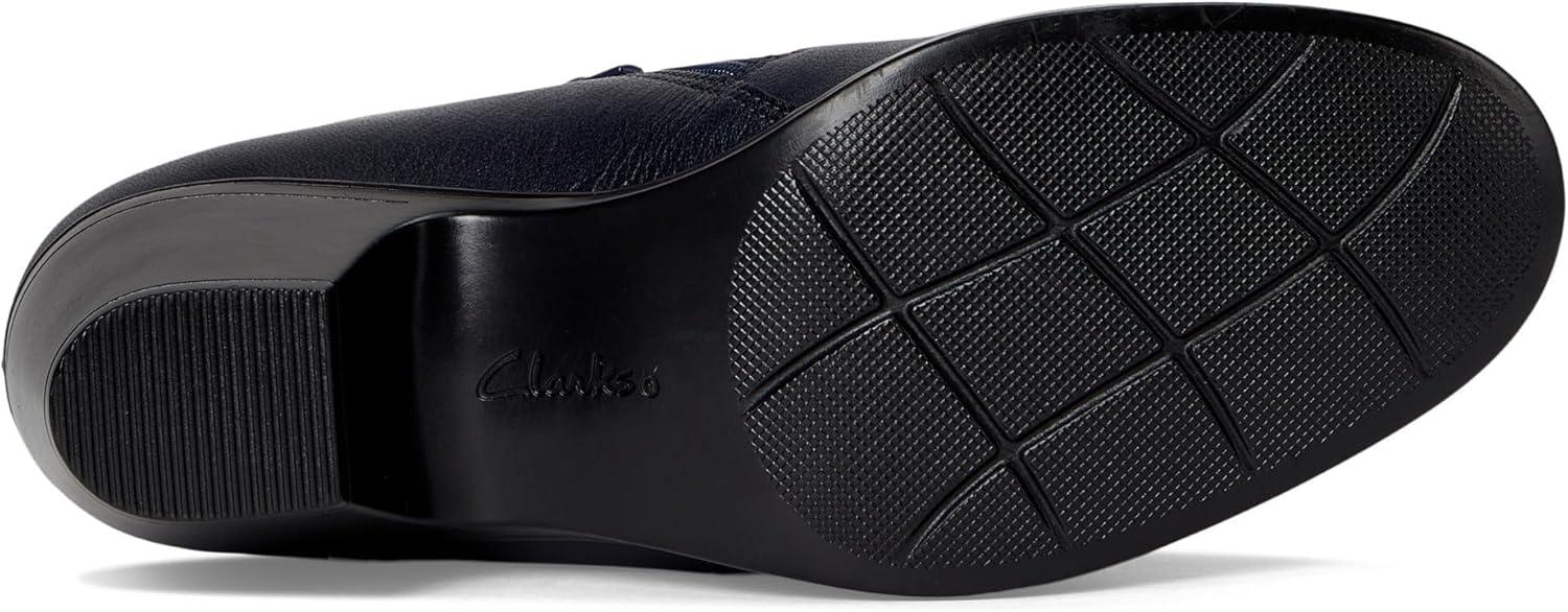 imageClarks Womens Emily2 ReynaNavy Leather