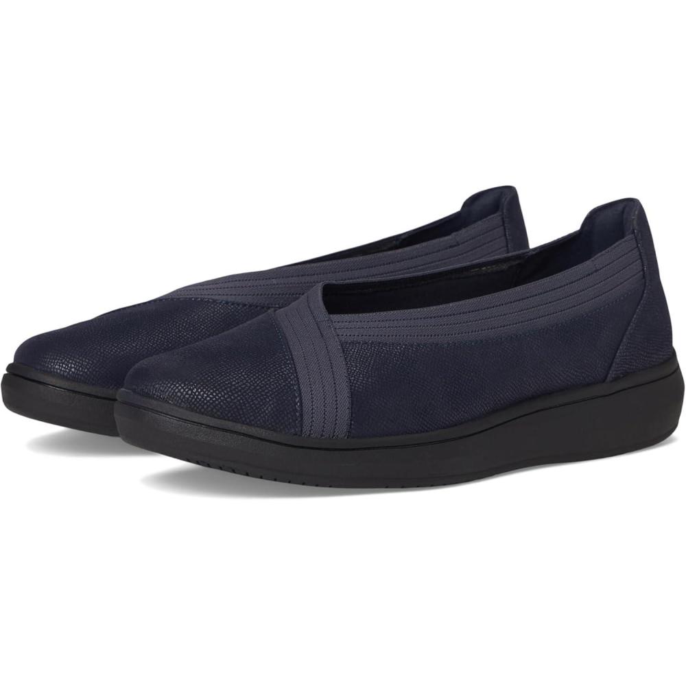 imageClarks Womens Breezesky AirNavy Textile 1