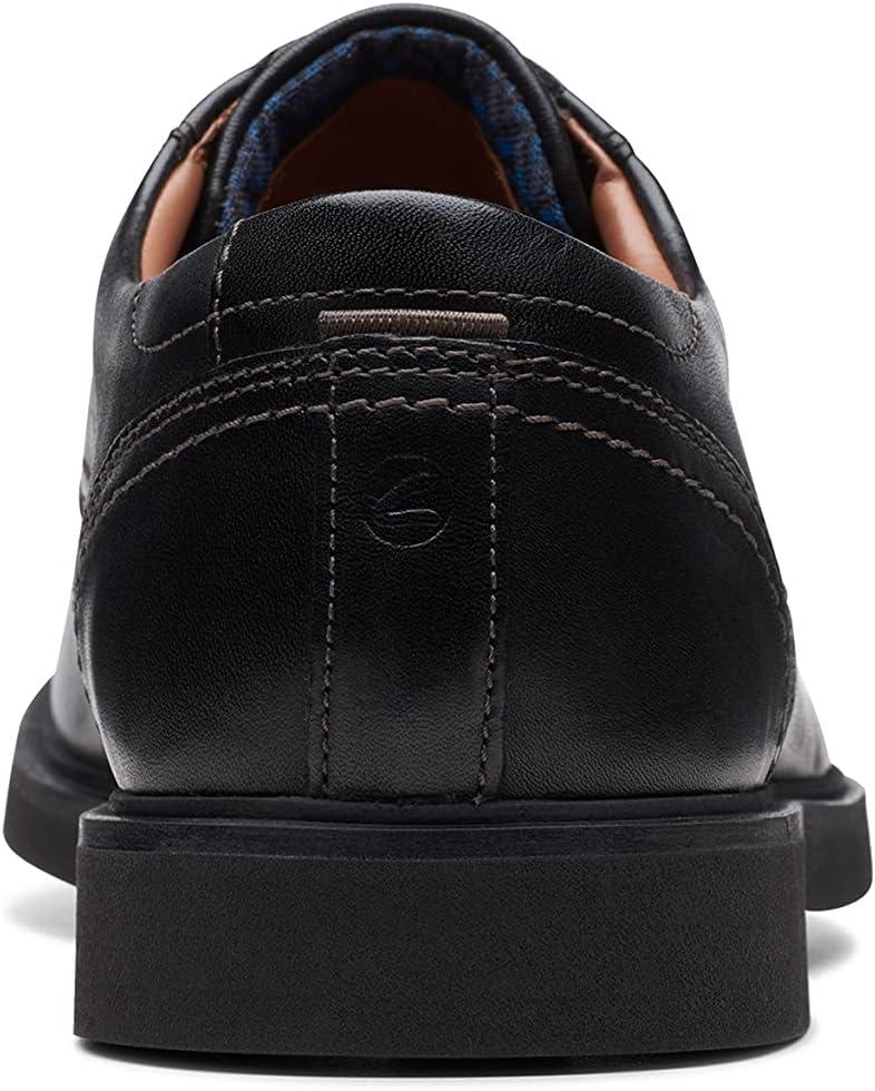 imageClarks Womens Malwood LaceBlack Leather