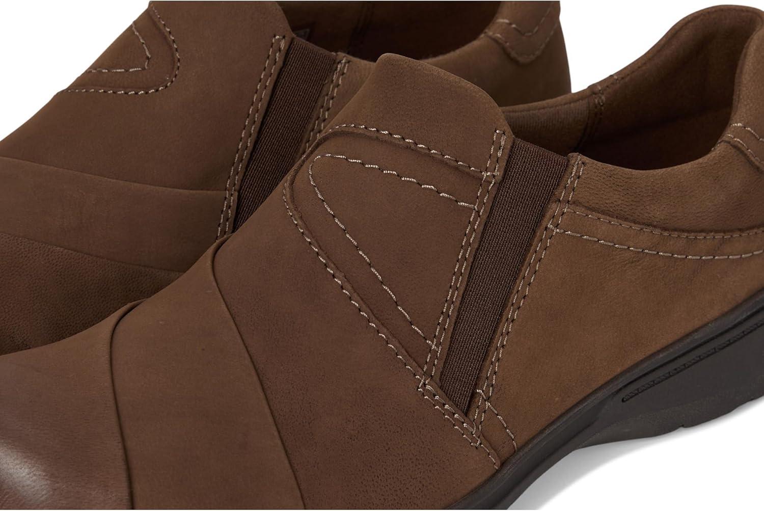 imageClarks Womens Carleigh AbbyMushroom Nubuck